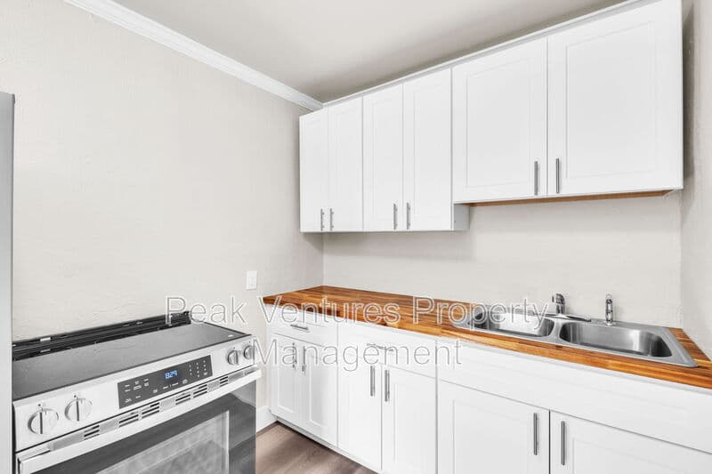Greenville Condo: 10 Cabot Court
