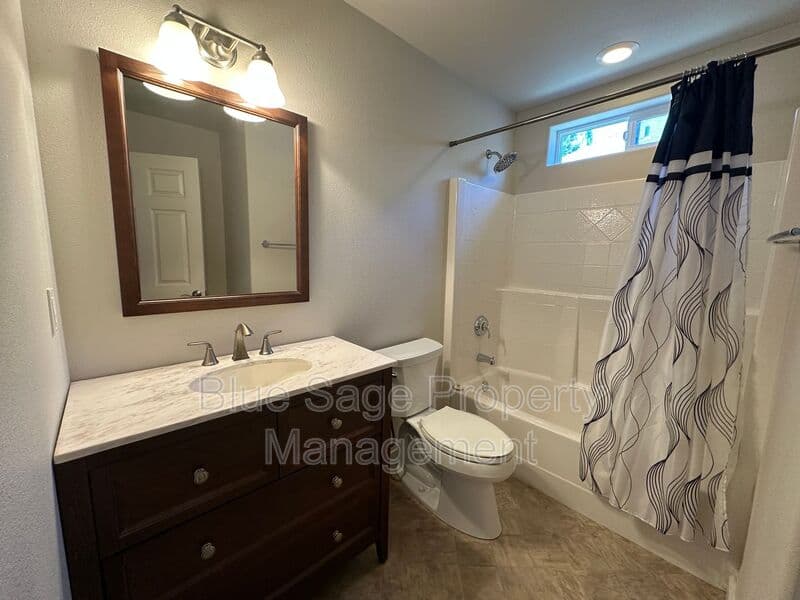 Sequim House: 306 Taylor Blvd