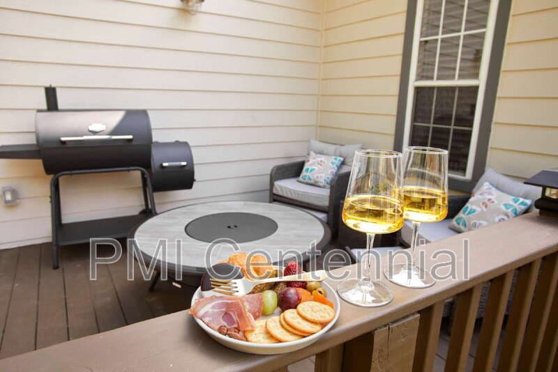 Johns Creek House: 220 Preston Oaks Dr