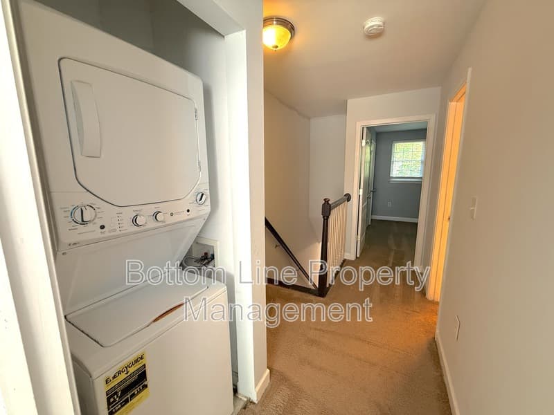 Charlotte Condo: 1218 Green Oaks Ln