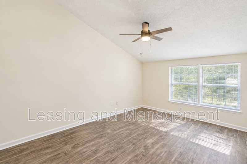 Charleston Townhome: 2494 Etiwan Avenue