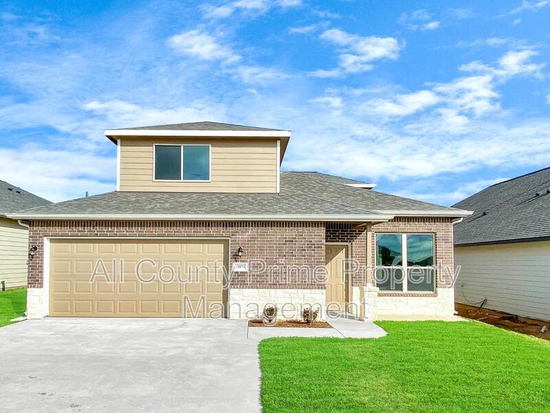 Willis House: 13071 Clear View Dr