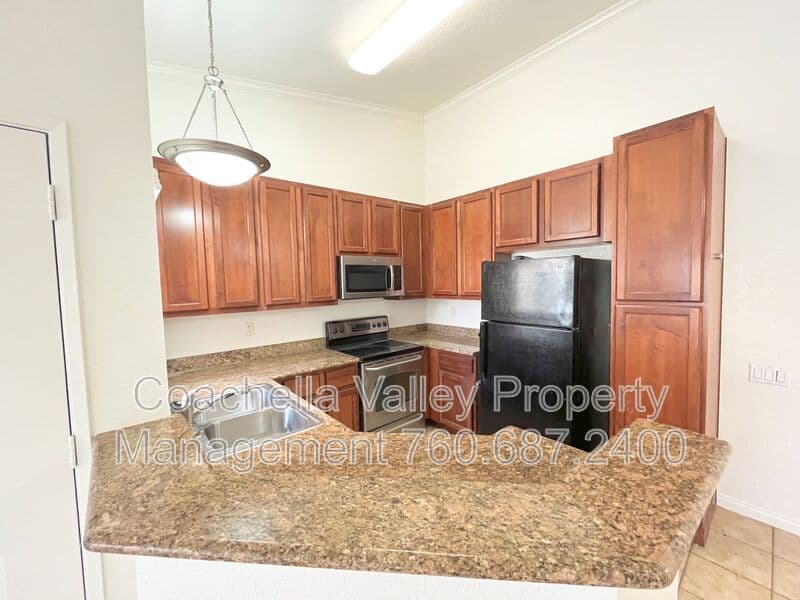 Bermuda Dunes House: 78650 Avenue 42