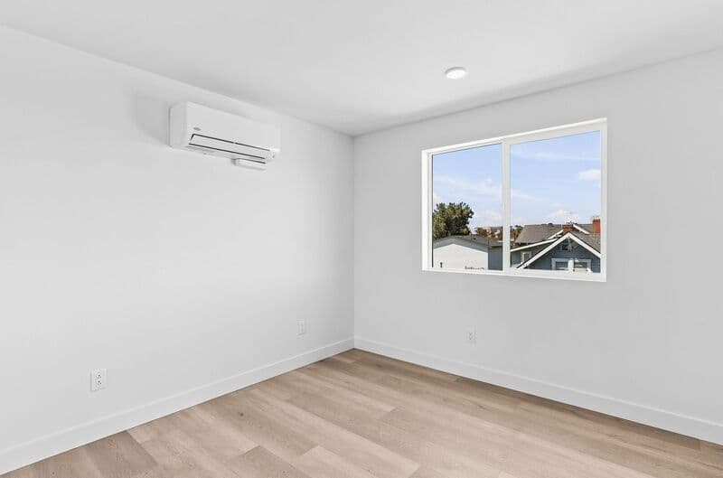 San Diego Apartment: 1259 Lincoln Avenue