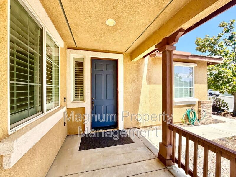 Temecula House: 46383 Vianne Ct