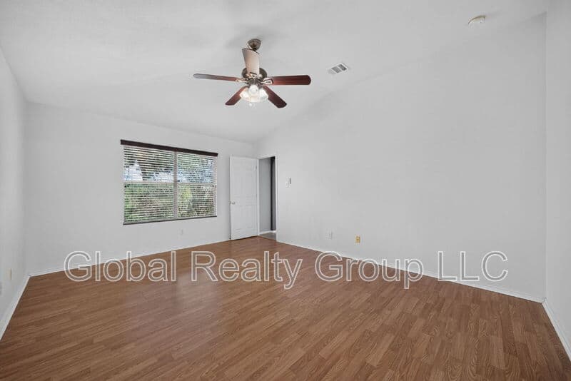 San Antonio House: 7411 Tamburo Trail