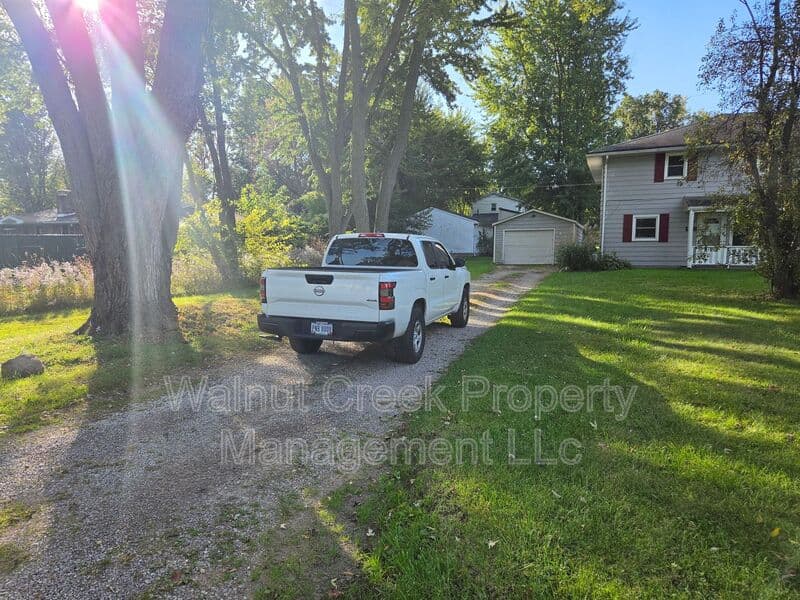 Elyria Condo: 41547 Elmwood St