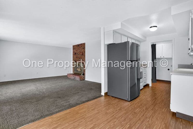 Vancouver House: 3738 NE 45th St