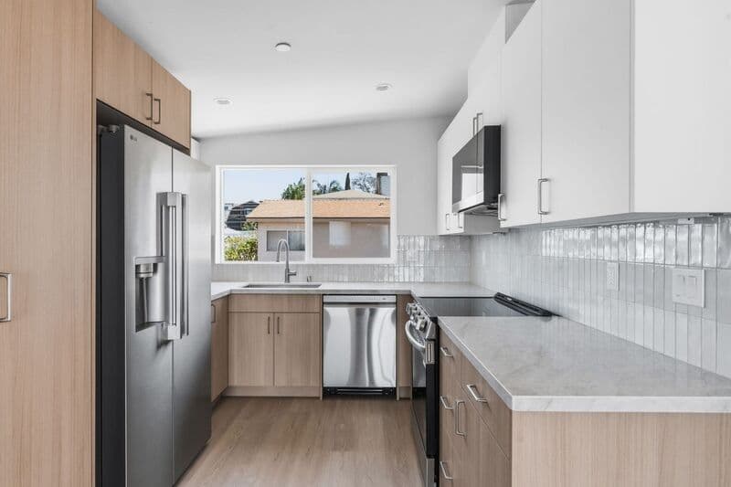 San Diego Apartment: 6638-6644 Valjean Court