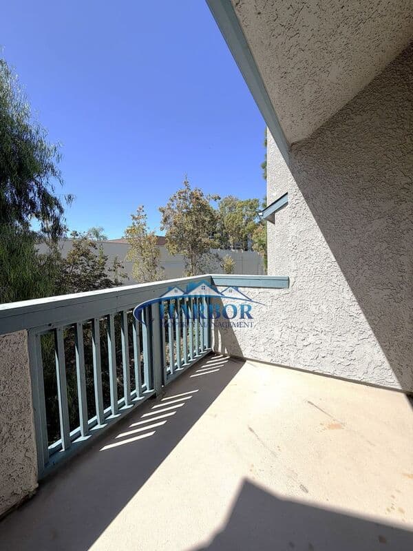 San Pedro Condo: 1380 W Capitol Drive