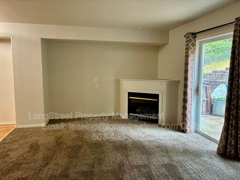 Corvallis Condo: 2349 NW Hummingbird Dr
