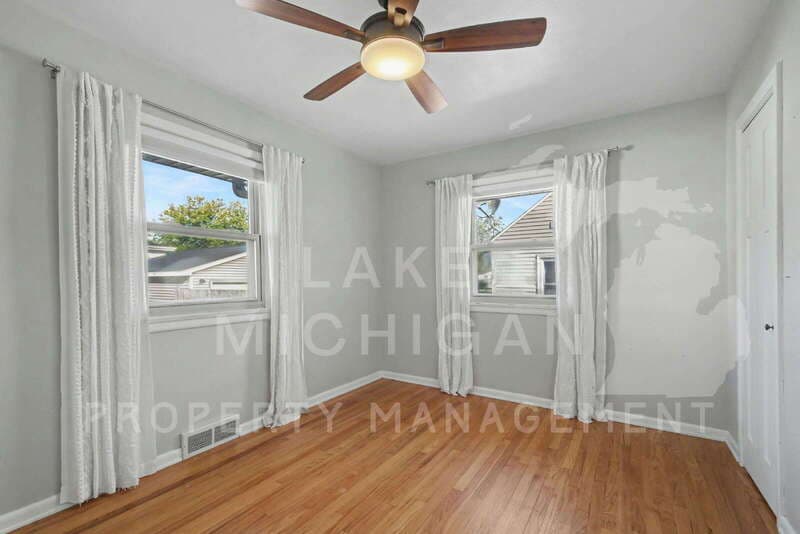 Grand Rapids House: 329 Alten Avenue Northeast