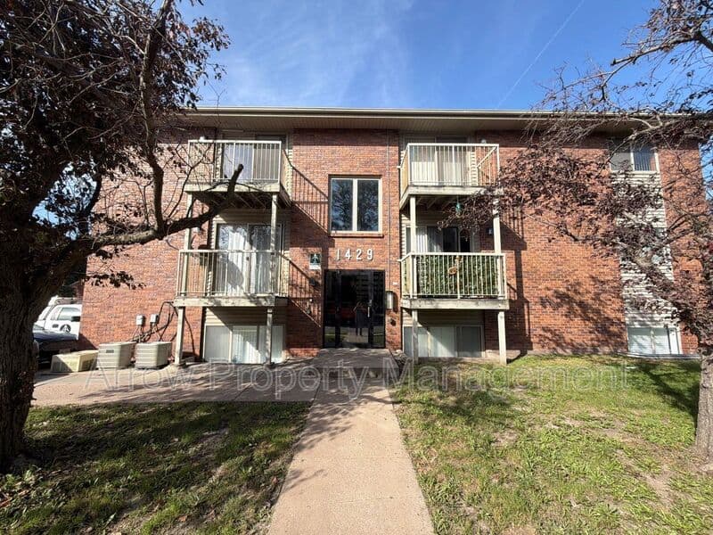 Lincoln Condo: 1429 North 34th Street