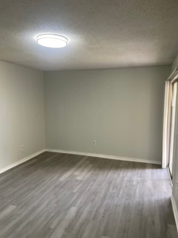 Columbia Condo: 1208 Bush River Rd