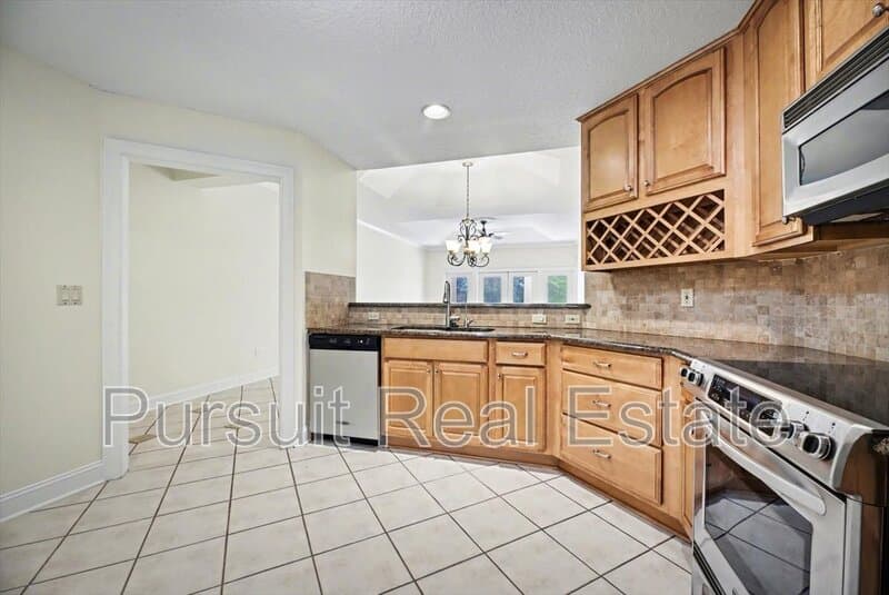 Sawgrass House: 100 Bermuda Bay Circle #104