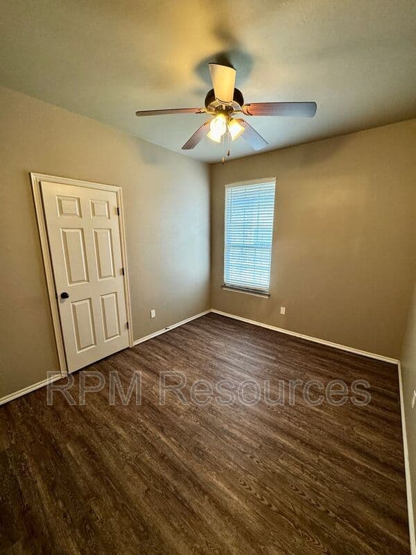 El Reno Condo: 1826 Cypress Lane