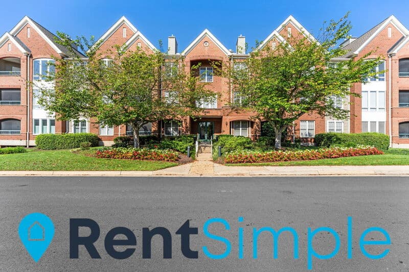 Gainesville Condo: 13890 Chelmsford Drive