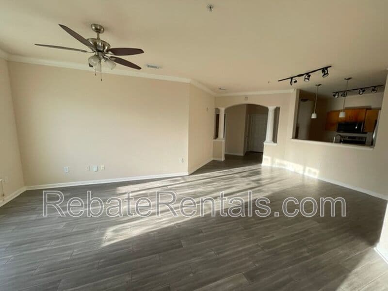 Jacksonville Condo: 8290 Gate Parkway W