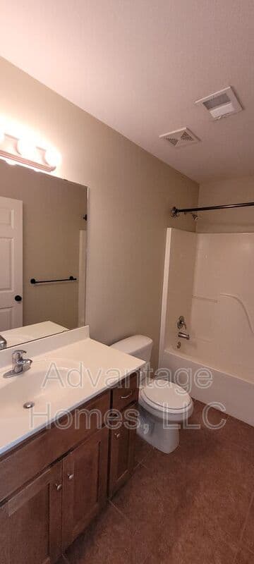Kansas City House: 2915 Swift St