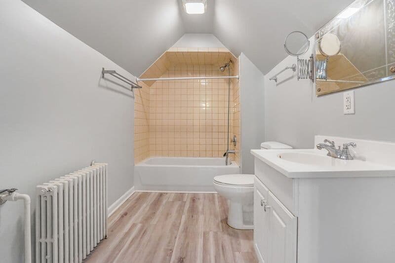 Fredericksburg Condo: 1122 Caroline St