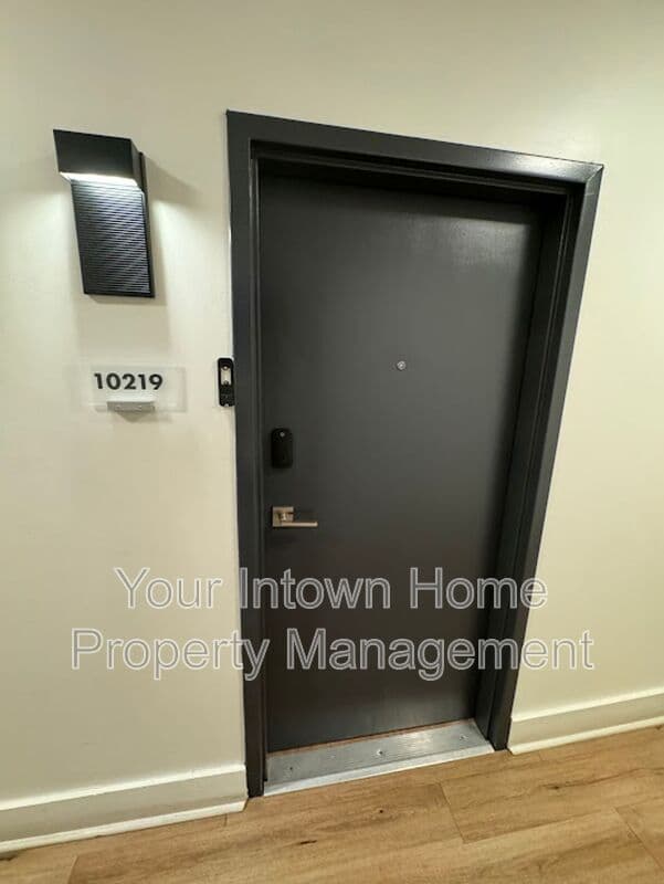 Atlanta Condo: 260 18th St NW