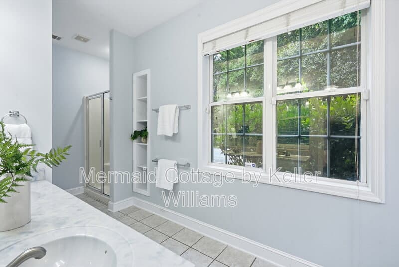 Beaufort House: 24 Pickens Street