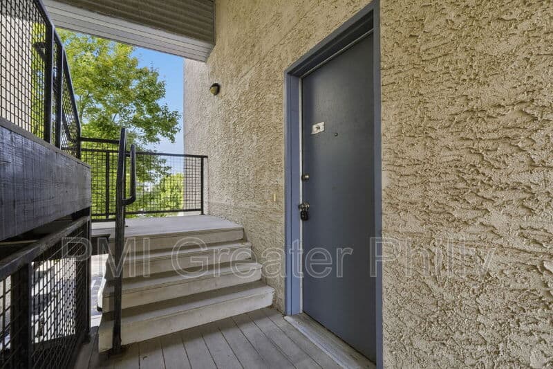 Philadelphia Condo: 182 Gay St