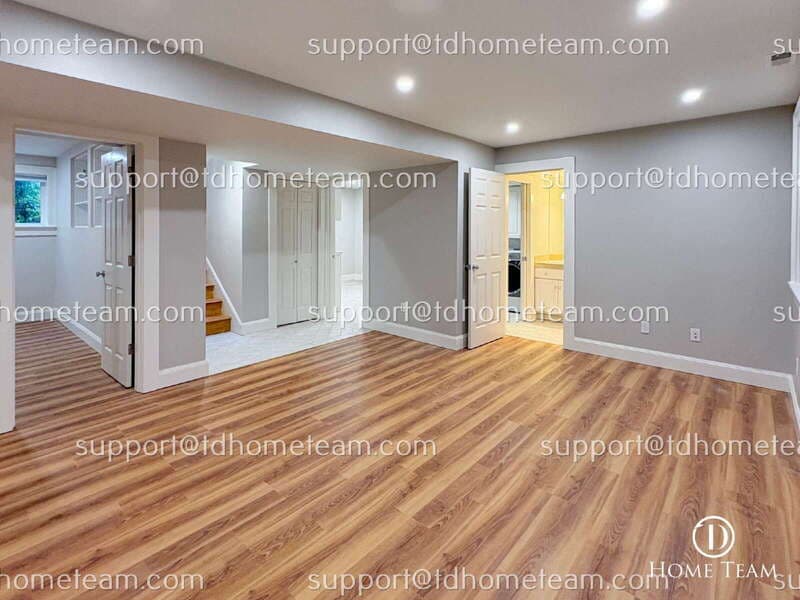 Bellevue House: 12903 NE 28th St