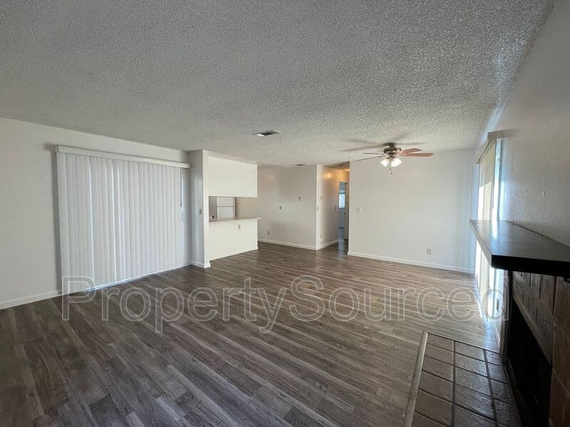 Manteca Condo: 1296 Spruce Lane