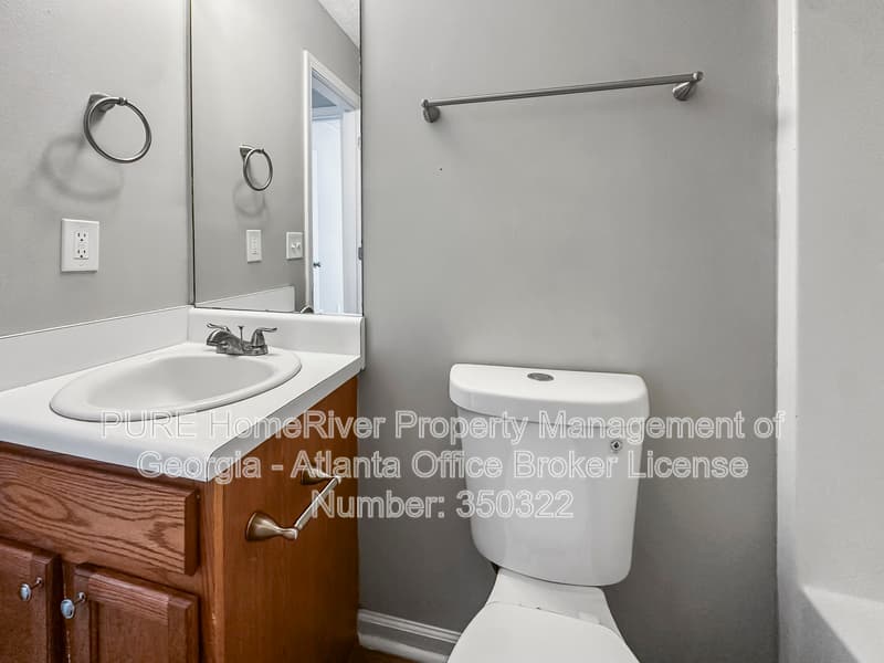 Temple House: 121 Maplewood Dr