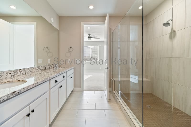 Surprise House: 17171 W Thousand Oaks St