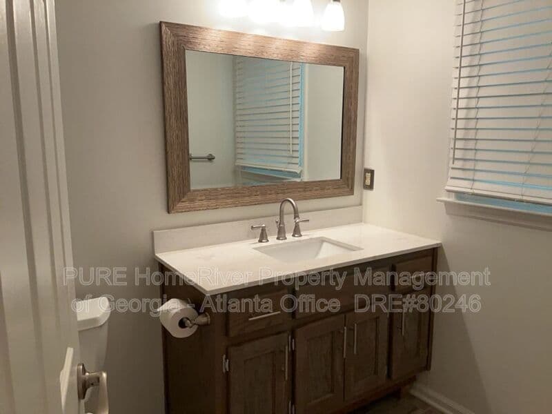 Alpharetta House: 8031 Henderson Ct
