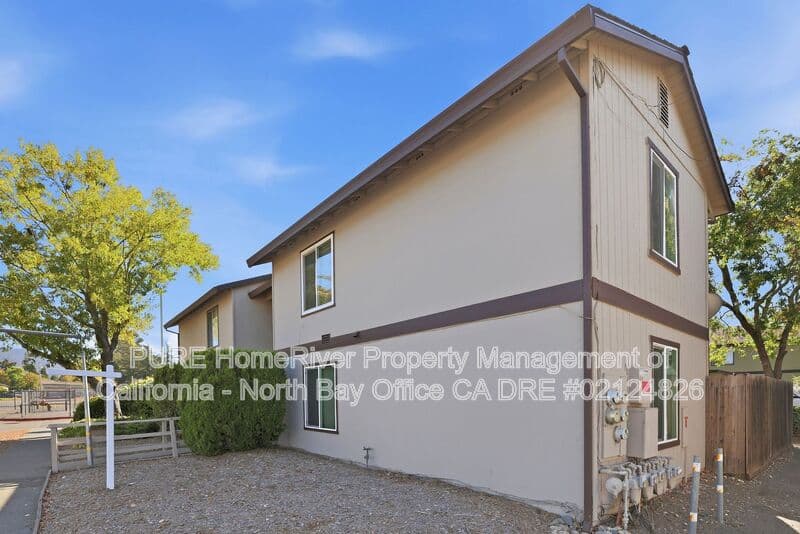 Santa Rosa Condo: 4966 School Street (A-D