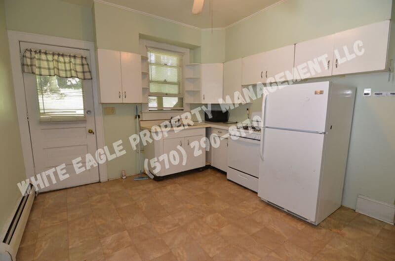 Pittston Condo: 122 Broad St