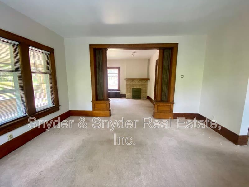 Akron House: 179 Oakdale Avenue - 1