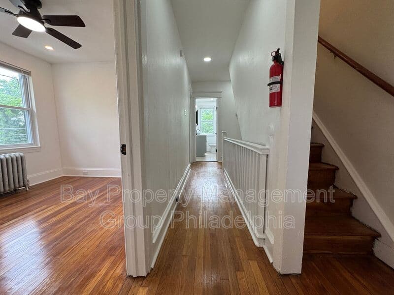 East Lansdowne Condo: 171 Lewis Ave