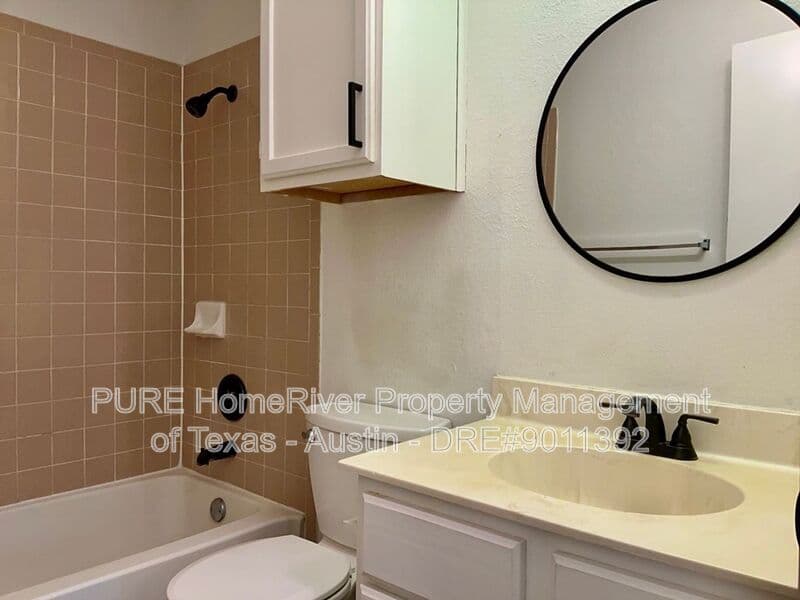 Cedar Park House: 3002 Cottonweed Trl