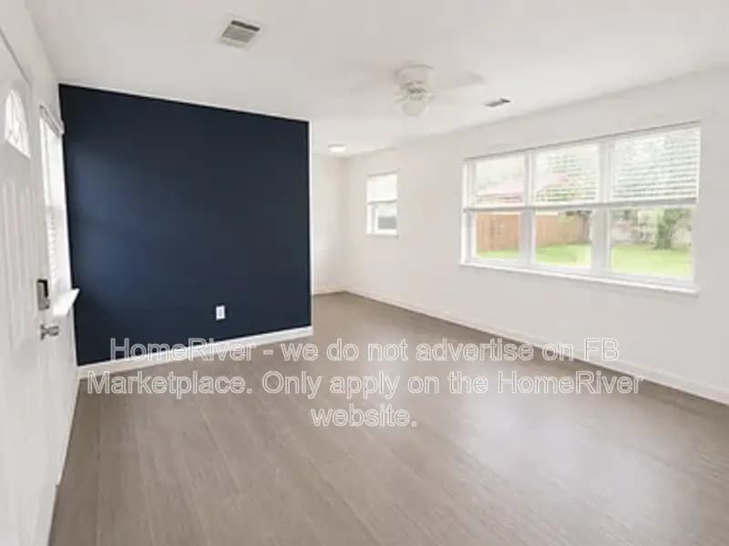 Pensacola House: 705 Vendee Ln