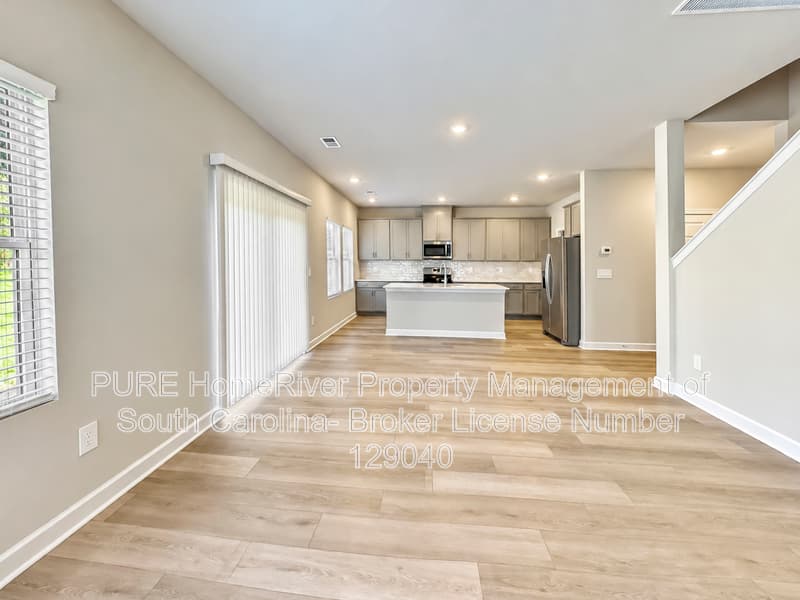 Spartanburg House: 213 Moretz Pl
