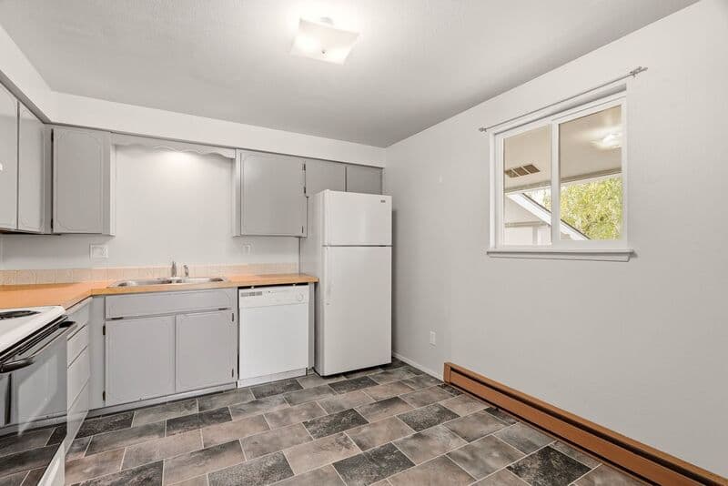 Spokane Valley Condo: 13121 East Skyview Avenue - 3