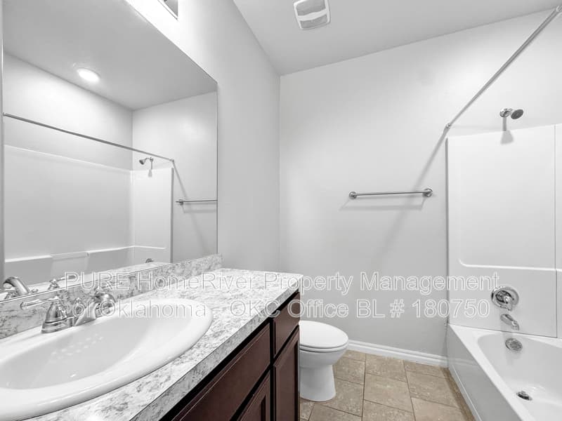 Piedmont House: 13737 The Brook Blvd