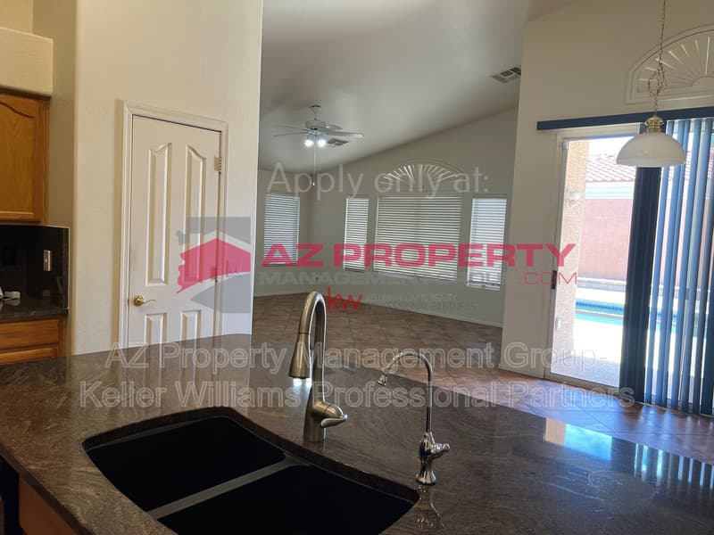 Tempe House: 689 W Minton Dr