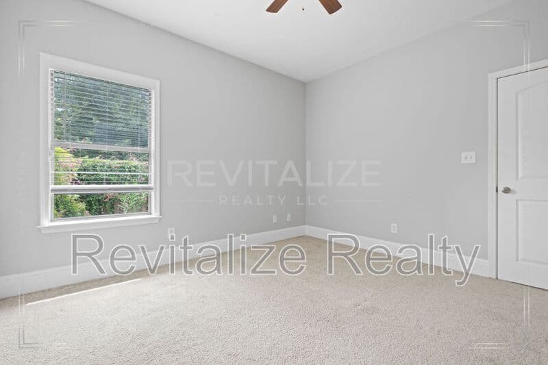Daphne House: 11070 Courtland Court