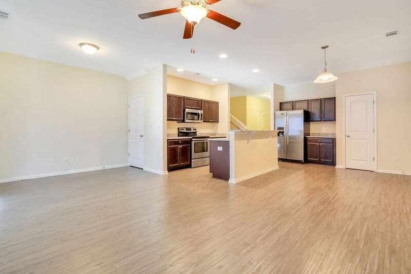 Richmond Hill House: 285 Cantle Dr