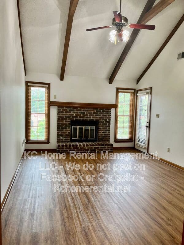 Shawnee House: 12027 W 58th Pl