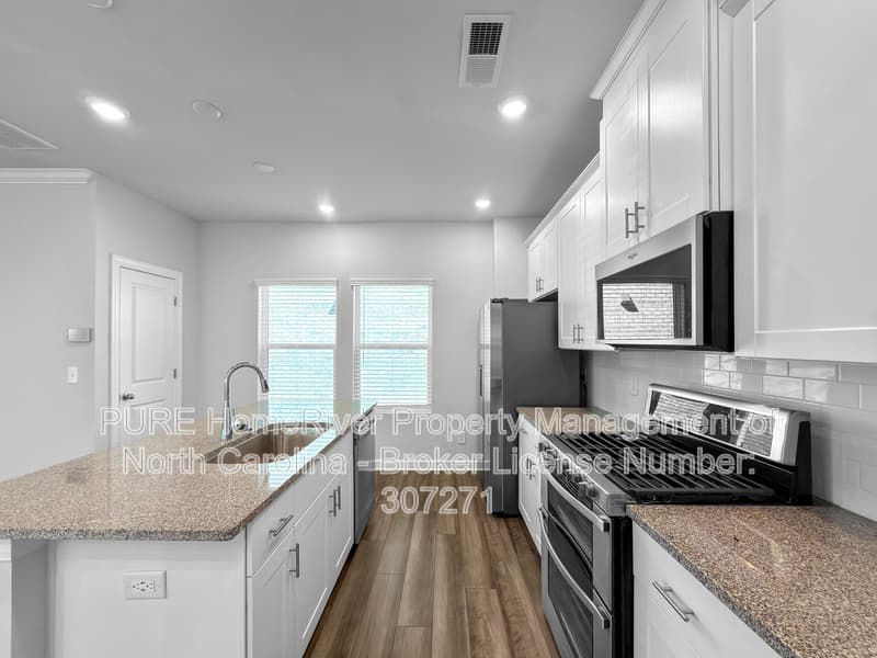 Charlotte House: 3317 Lisburn St
