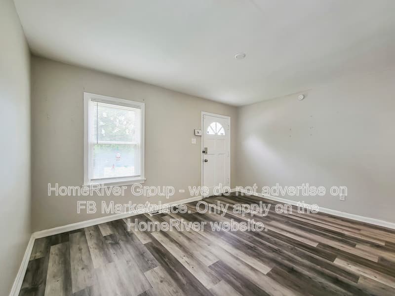 Saint Louis House: 8014 Patterson Dr
