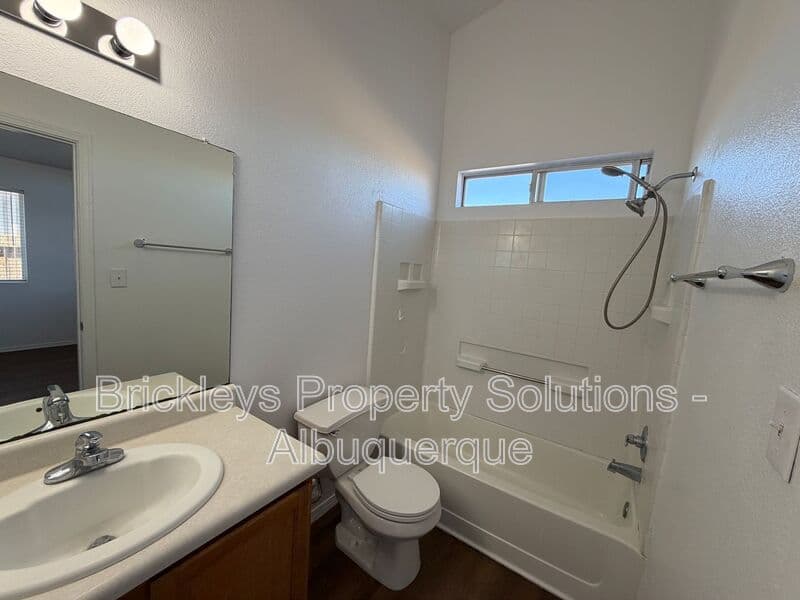 Albuquerque House: 10627 Brookline Pl. NW