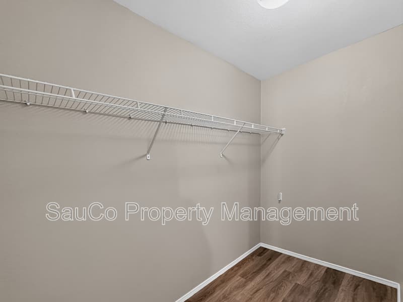 Hillsboro House: 4572 Southeast Olivewood Street