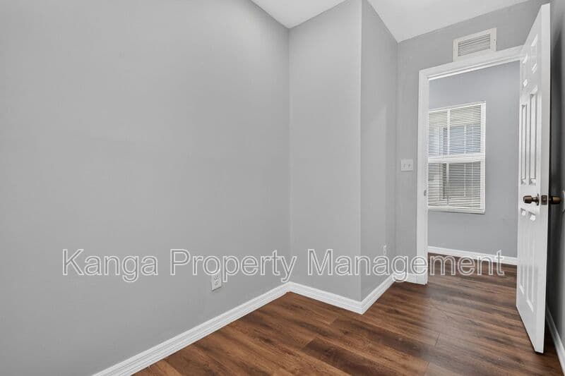 West Palm Beach House: 639 6th Street